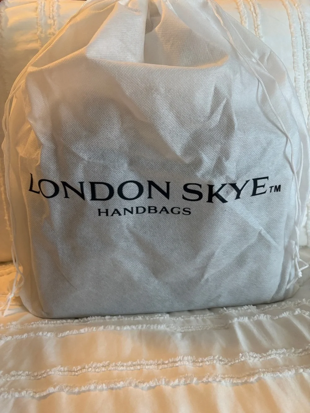 Brand new! London Skye handbag and wallet set